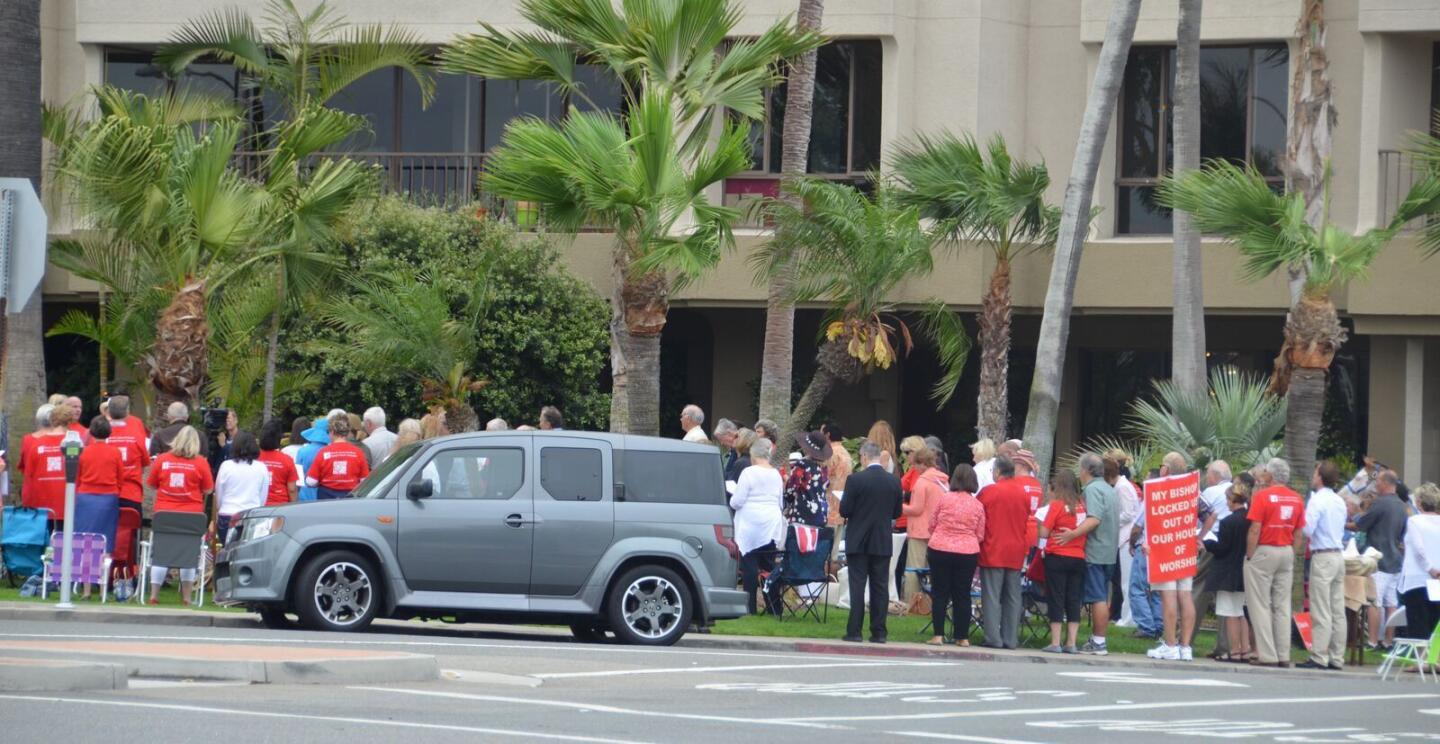 Parishioners gather in park