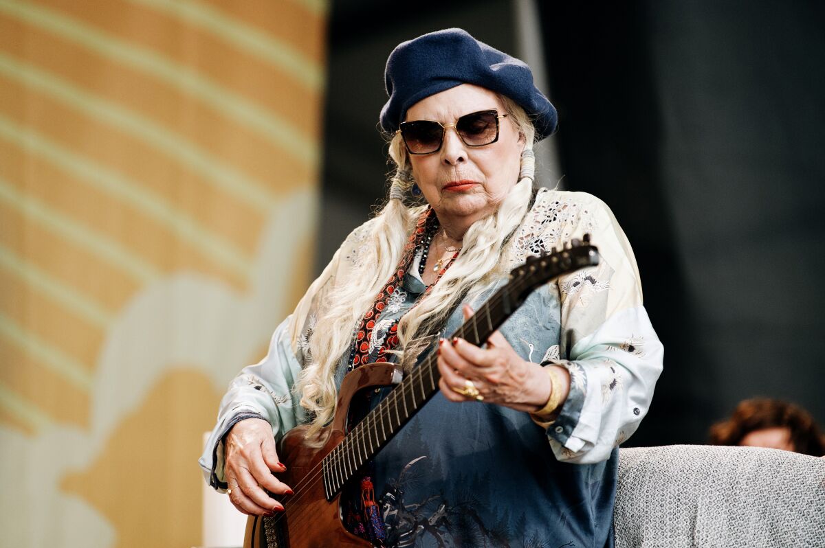 Column: Joni Mitchell's Newport set gave us a reason to live - Los ...