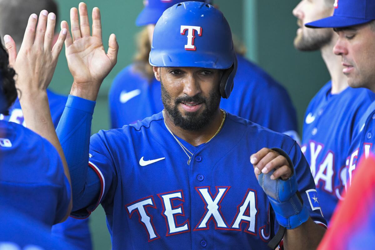 Josh Smith gets shot at short with Rangers' Seager sidelined
