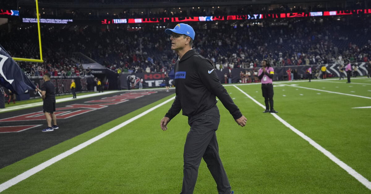 Chargers koçu Jim Harbaugh'un iki tıbbi prosedüre ihtiyacı var