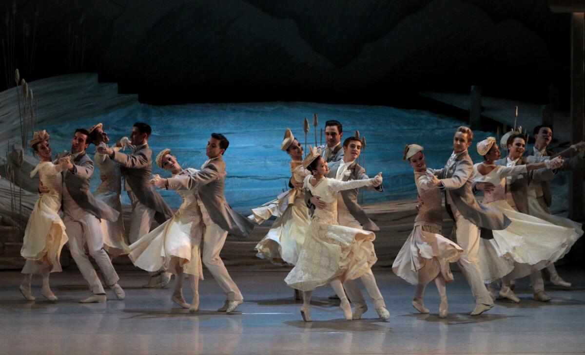 Australian Ballet takes on Graeme Murphy's reimagined "Swan Lake."