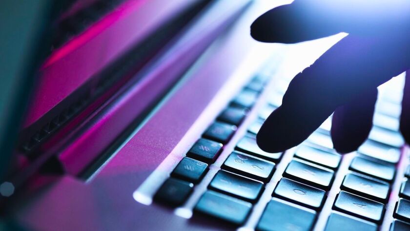El FBI desarrolla pesquisas sobre supuestos ciberataques de "hackers" chinos a organizaciones en EE.UU. que llevan a cabo investigación sobre el nuevo coronavirus.