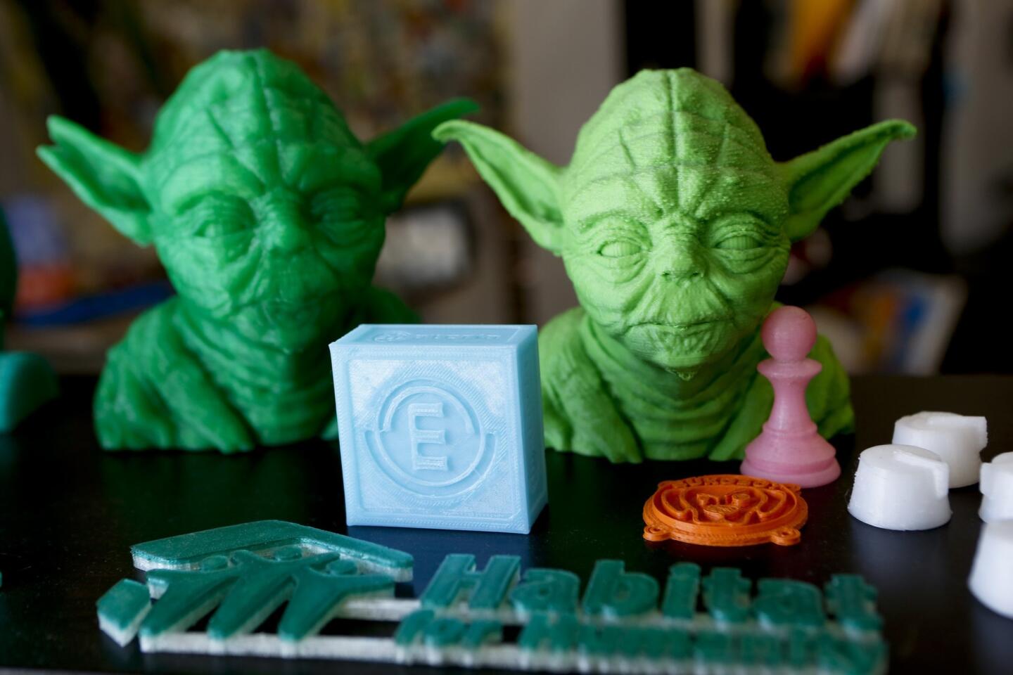 3-D printing makes its way to consumers