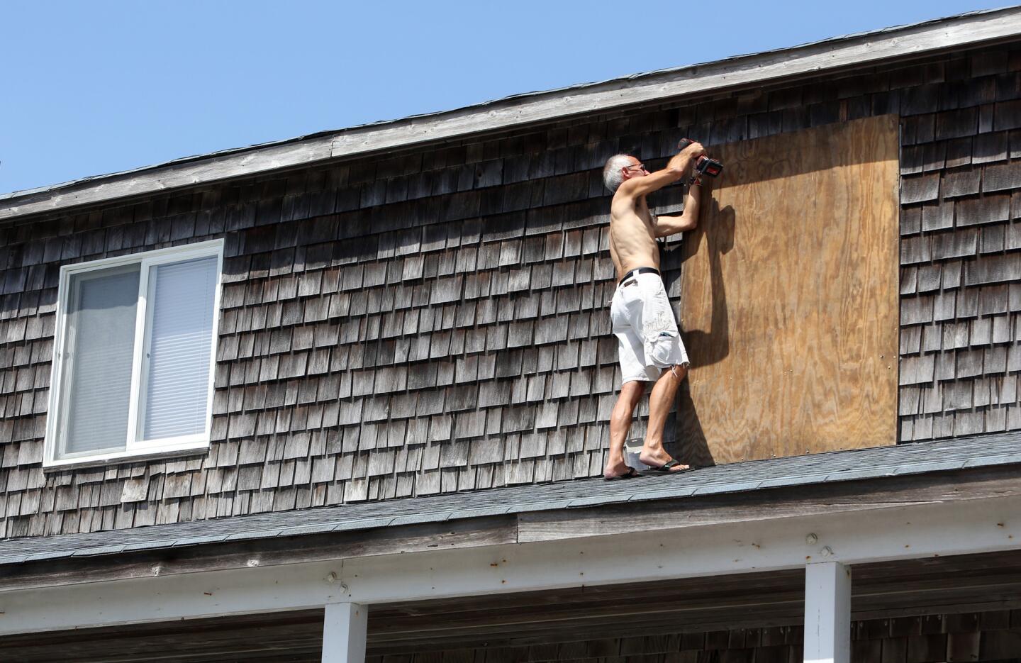 Residents prepare for Hurricane Arthur in Avon, N.C.