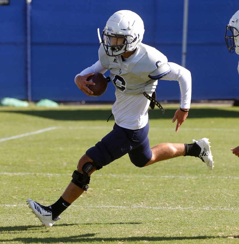 tn-gnp-sp-flintridge-prep-football-preview-20190821-8.jpg