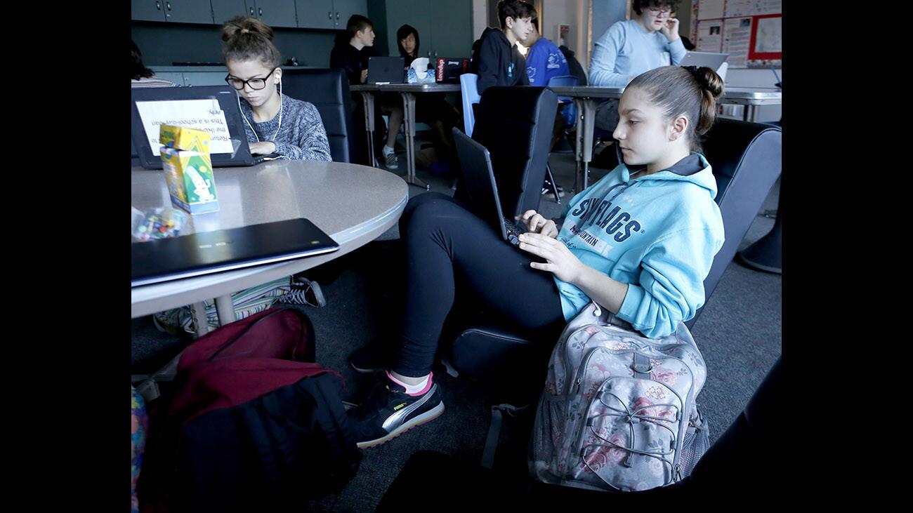 Photo Gallery: La Cañada High School 8th grade class has flexible seating