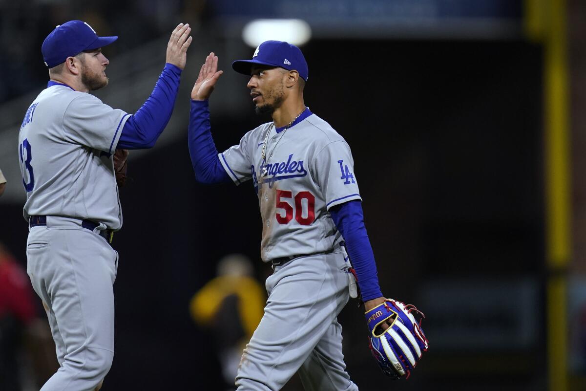 Padres pull out 5-3 victory over Dodgers, tie NLDS 1-all - WTOP News