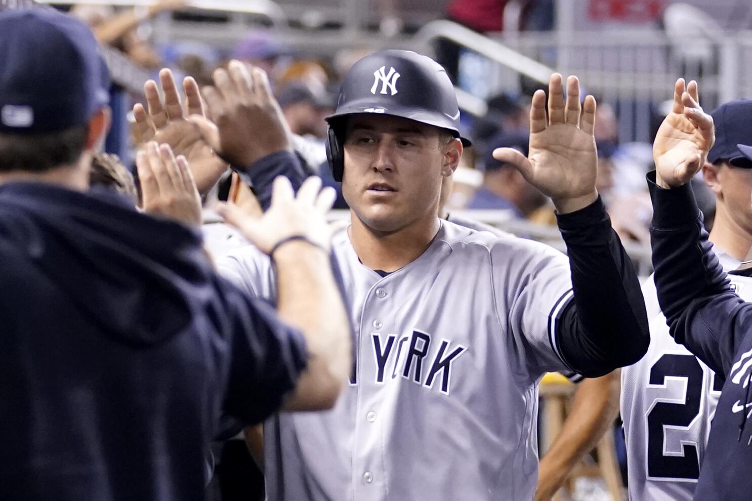 Yankees' Anthony Rizzo blasts homer in win over Marlins