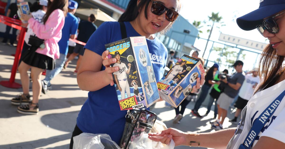 How much would you pay for a Shohei Ohtani, Decoy bobblehead? How much would you pay for a Shohei Ohtani, Decoy bobblehead?