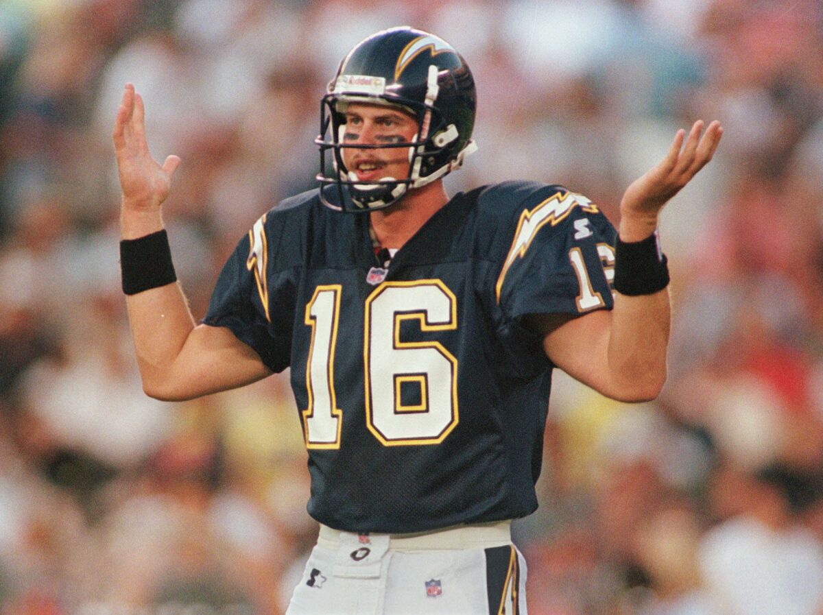 San Diego Chargers rookie quarterback Ryan Leaf looks confused as he tries to figure out what play is being called.