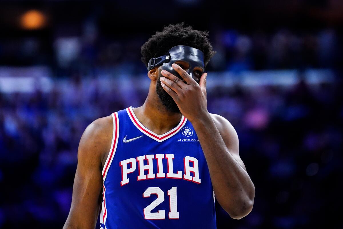 Joel Embiid returns from injury, and 76ers beat Heat to get back