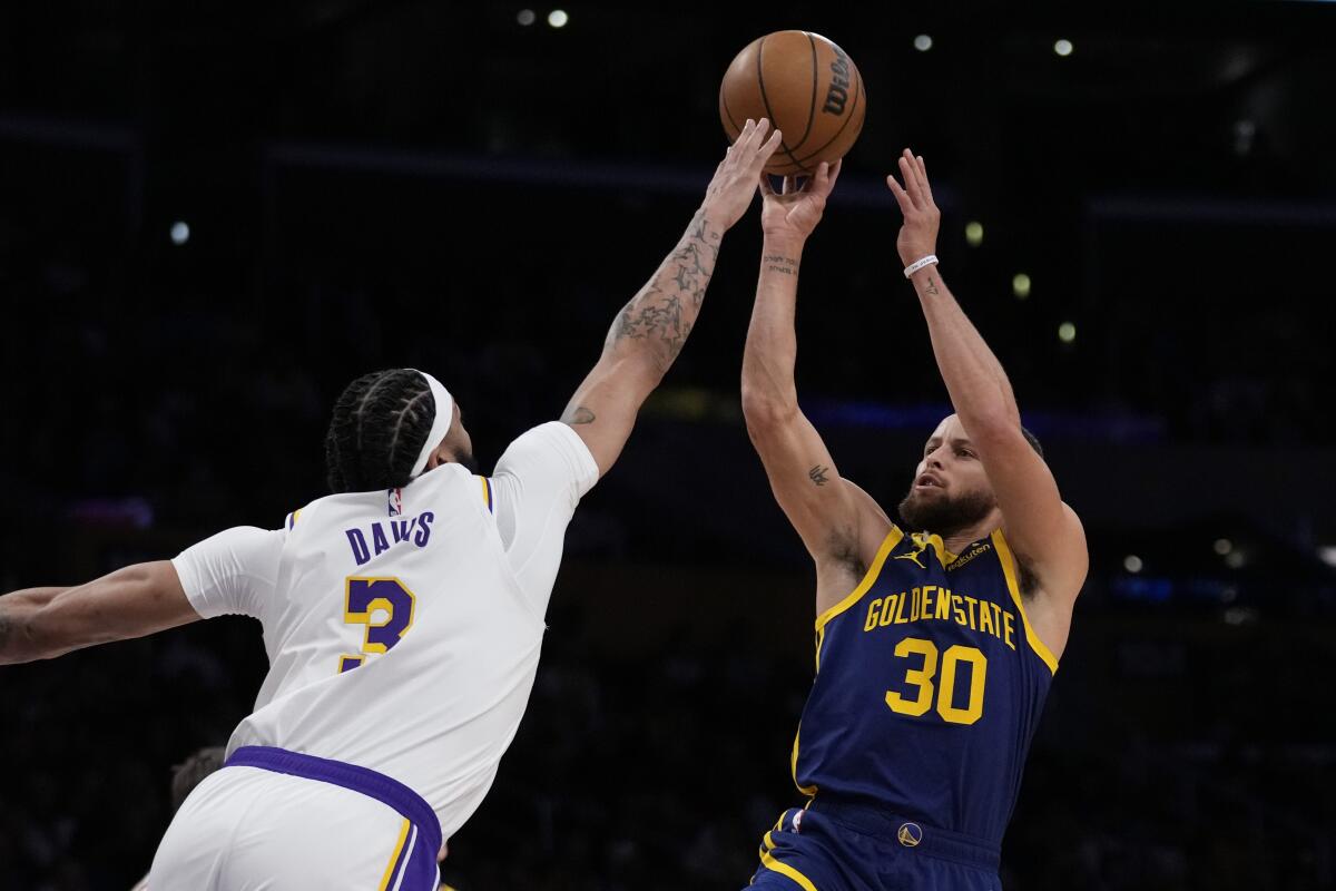 Warriors defeat Lakers 128-121 despite 40 from James - The San Diego  Union-Tribune