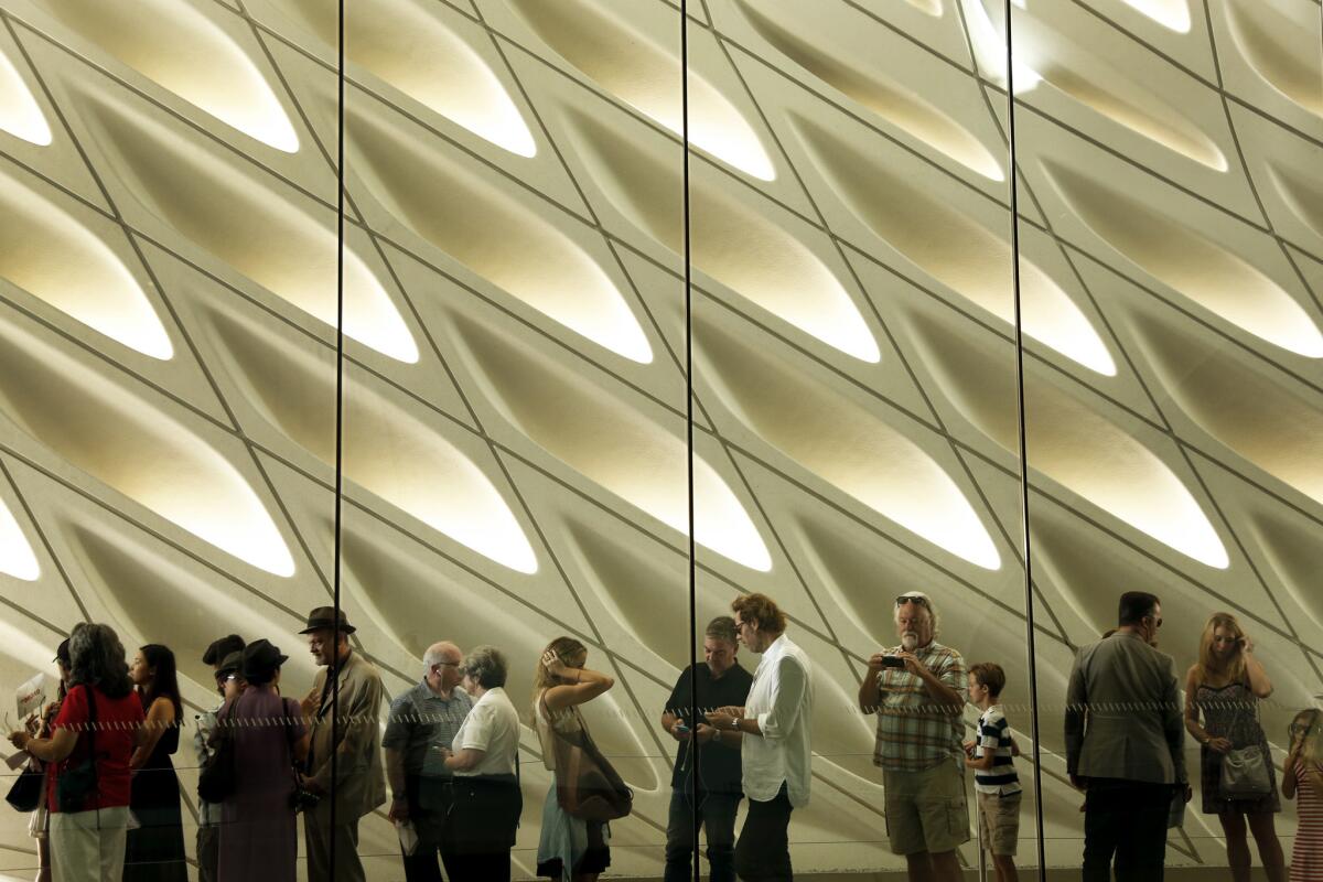 The Broad's familiar standby admission line, before coronavirus. The museum is aiming for a midsummer reopening. 