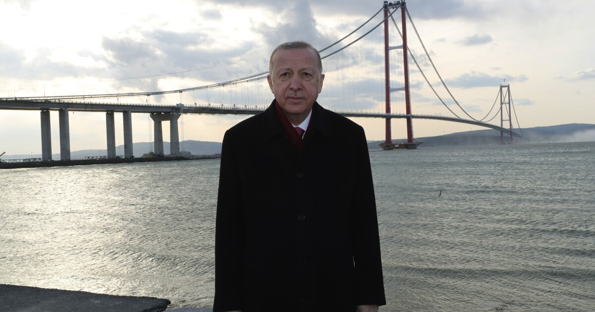 Türkiye, Avrupa ve Asya’yı birbirine bağlayan devasa bir köprü inşa ediyor
