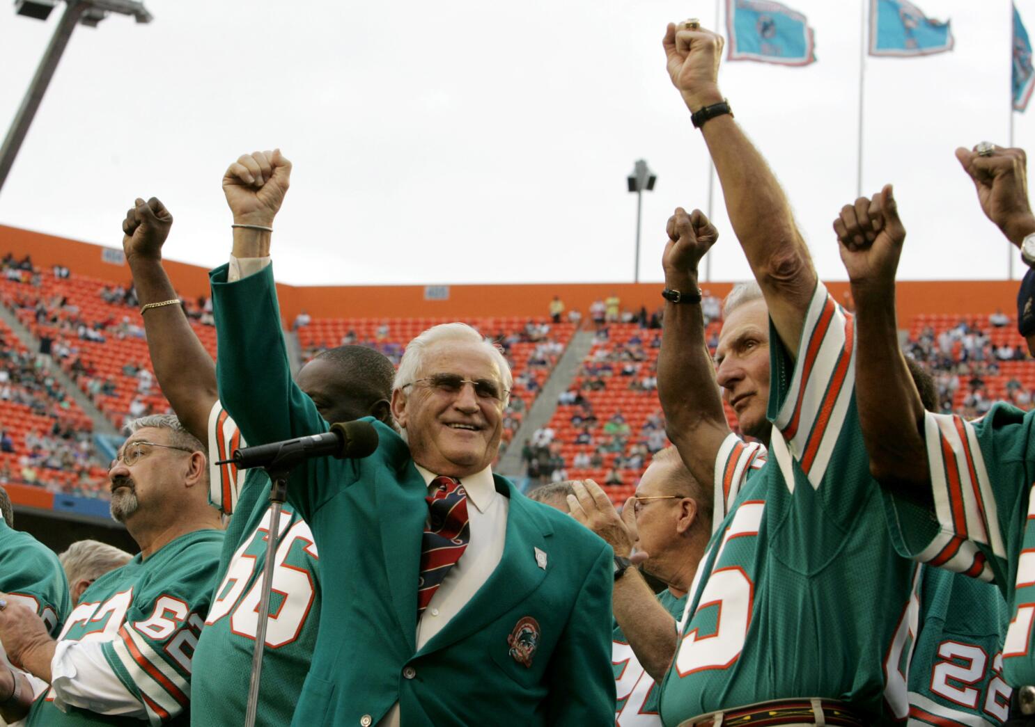 Dolphins celebrate '72 team ahead of Sunday night game - The San Diego  Union-Tribune