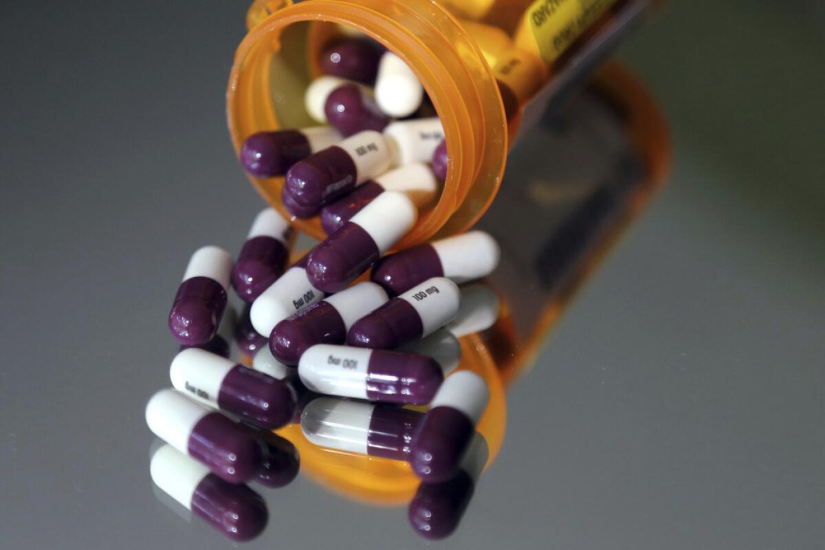 ARCHIVO - Medicamentos mostrados