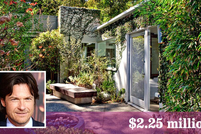 Actor Jason Bateman has listed a home in Hollywood Hills West at $2.25 million.