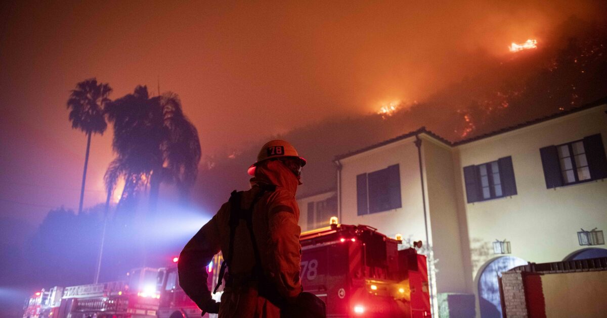 Editorial: Climate change has set California on fire. Are you paying attention? - Los Angeles Times