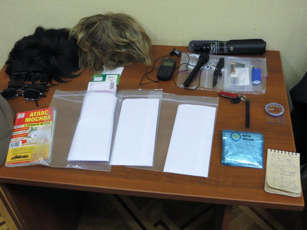 A 2013 photograph from Russian security officials shows equipment said to belong to Ryan Fogle, an alleged CIA operative in Moscow.