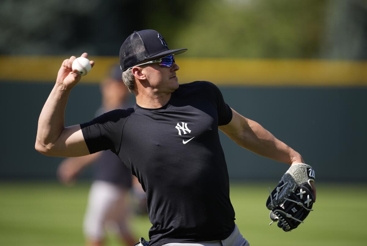 Josh Donaldson Makes An Excellent Yankees Pitching Debut