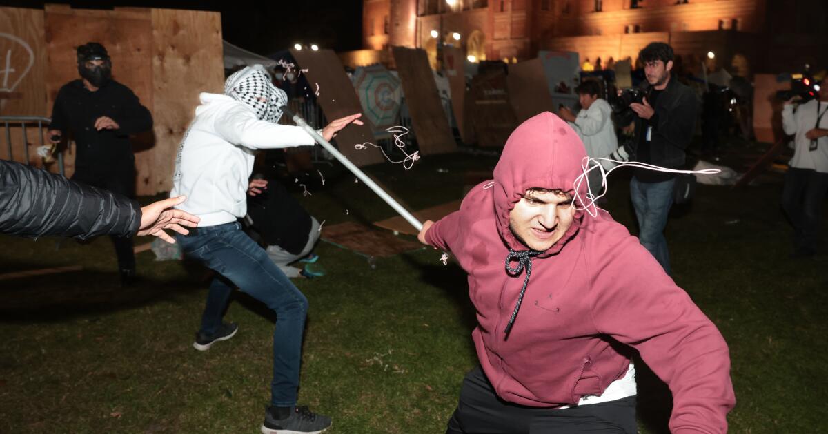 UCLA detectives use Jan. 6 tactics to find masked mob who attacked pro-Palestinian camp UCLA detectives use Jan. 6 tactics to find masked mob who attacked pro-Palestinian camp