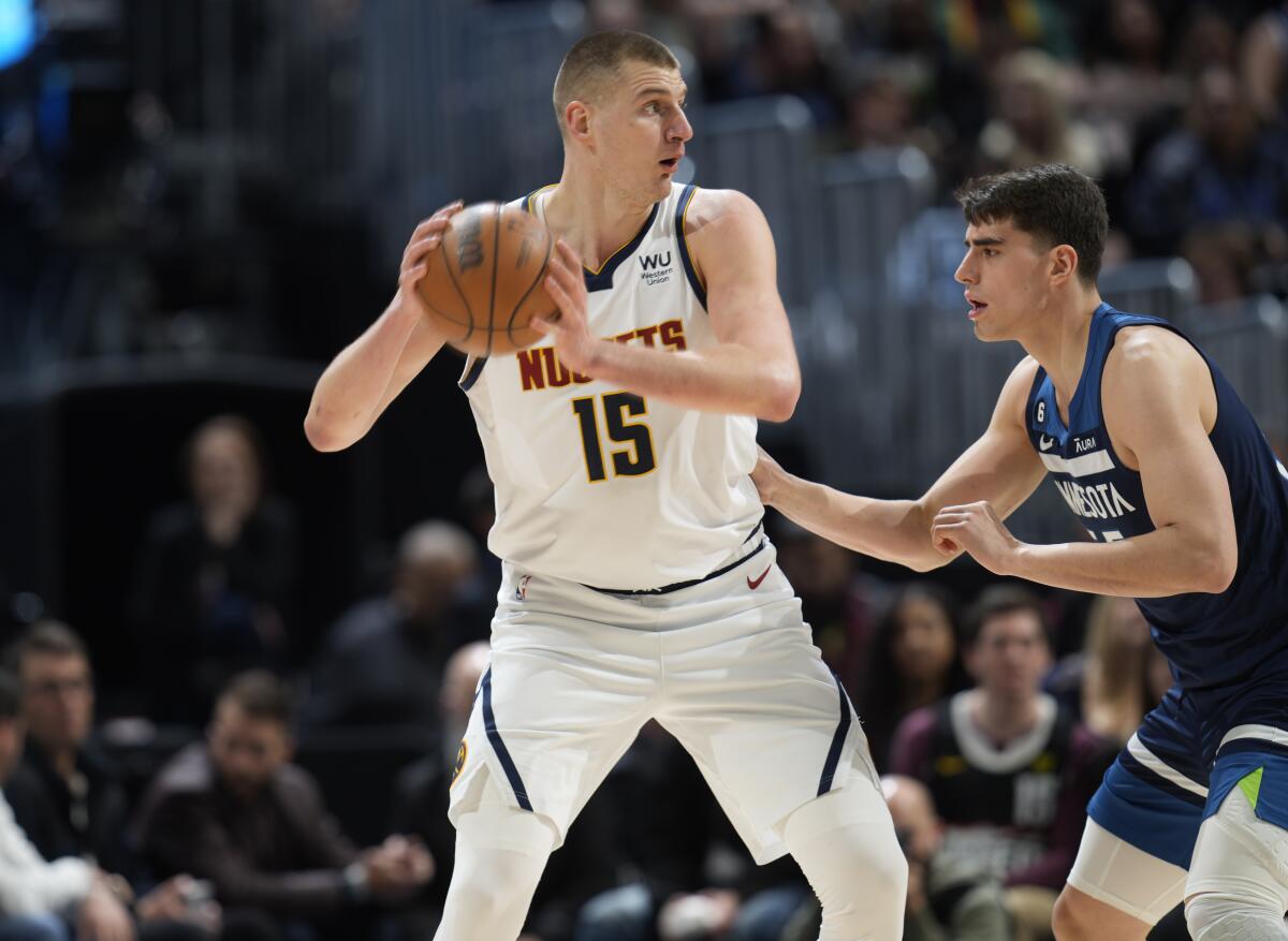 Luka Garza Drops 30 POINTS In His Iowa Wolves Debut 