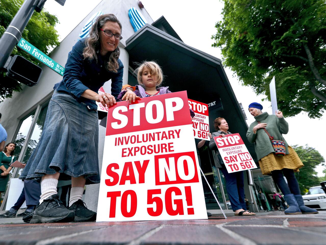 Photo Gallery: Locals protest against 5G at AT&T