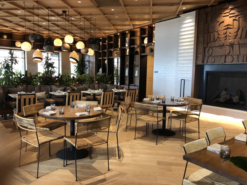 Le design intérieur du restaurant mexicain moderne Valle qui a ouvert ses portes le 15 octobre au Mission Pacific Resort à Oceanside.