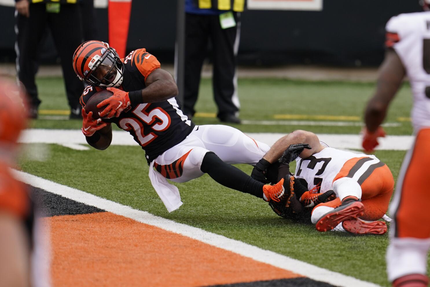 Bengals get more bad news when concussion sidelines Bernard - The San Diego  Union-Tribune