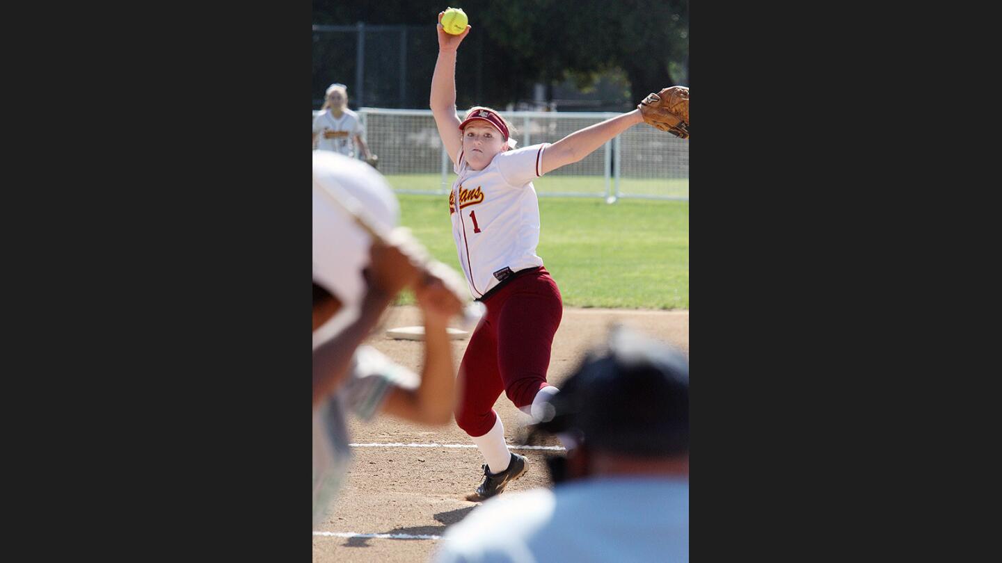 Photo Gallery: La Cañada vs. Monrovia in Rio Hondo League softball