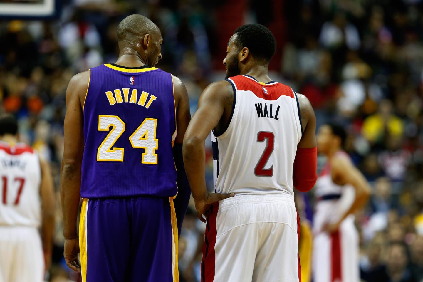 Kobe Bryant scores 31 as Lakers beat Wizards, 108-104