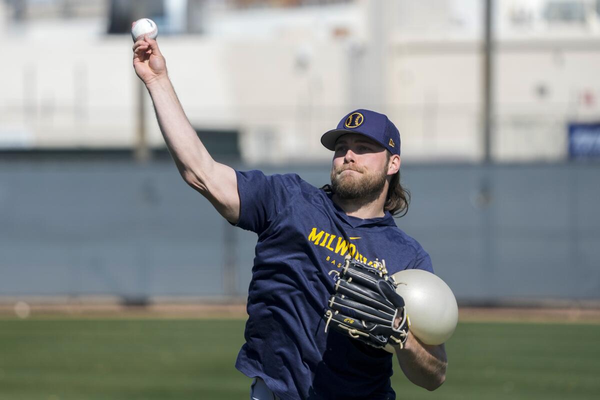Milwaukee Brewers: Should we worry about Corbin Burnes in 2023?