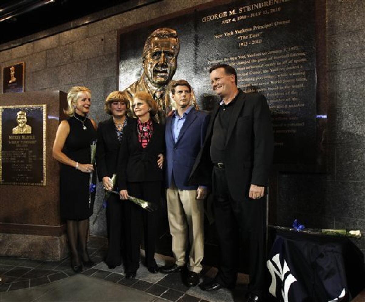 The Yankees are overdue in dedicating a monument to Yogi Berra