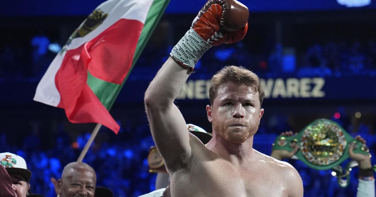 What time does the Canelo Alvarez vs. William Scull fight start?