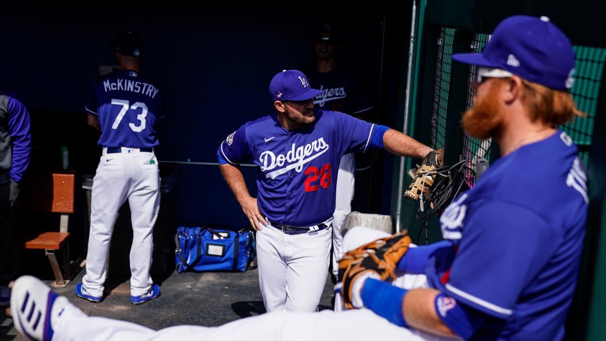 2017 NLCS umpires announced by MLB - True Blue LA