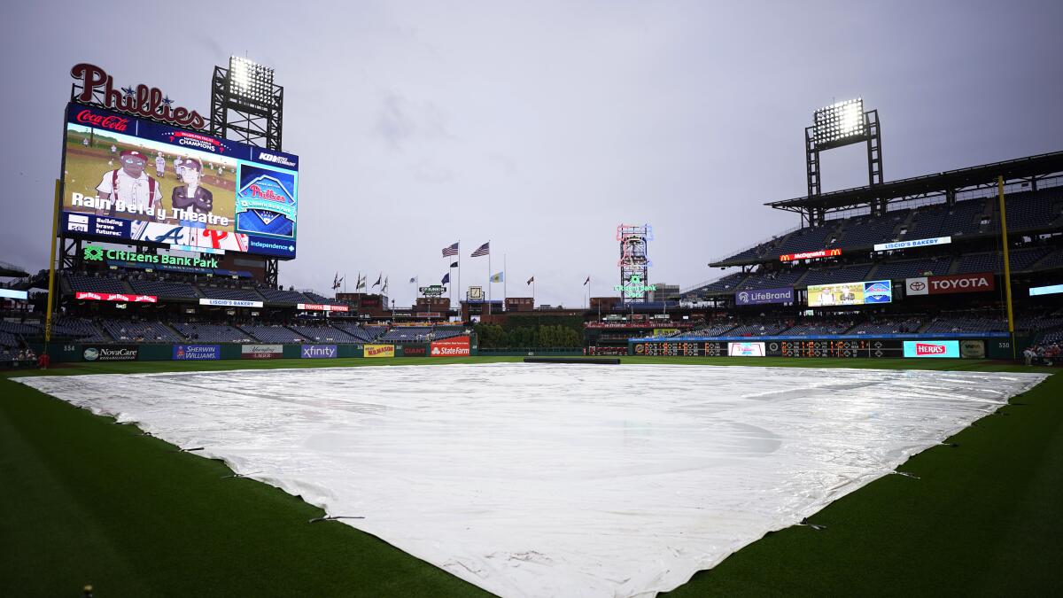 Braves-Phillies game rained out, rescheduled for September