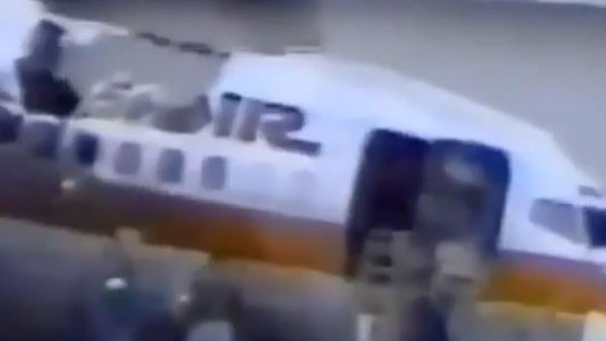 David Koch Survived A Fiery Jet Collision At Lax In 1991 He Said It Transformed His Life Los Angeles Times