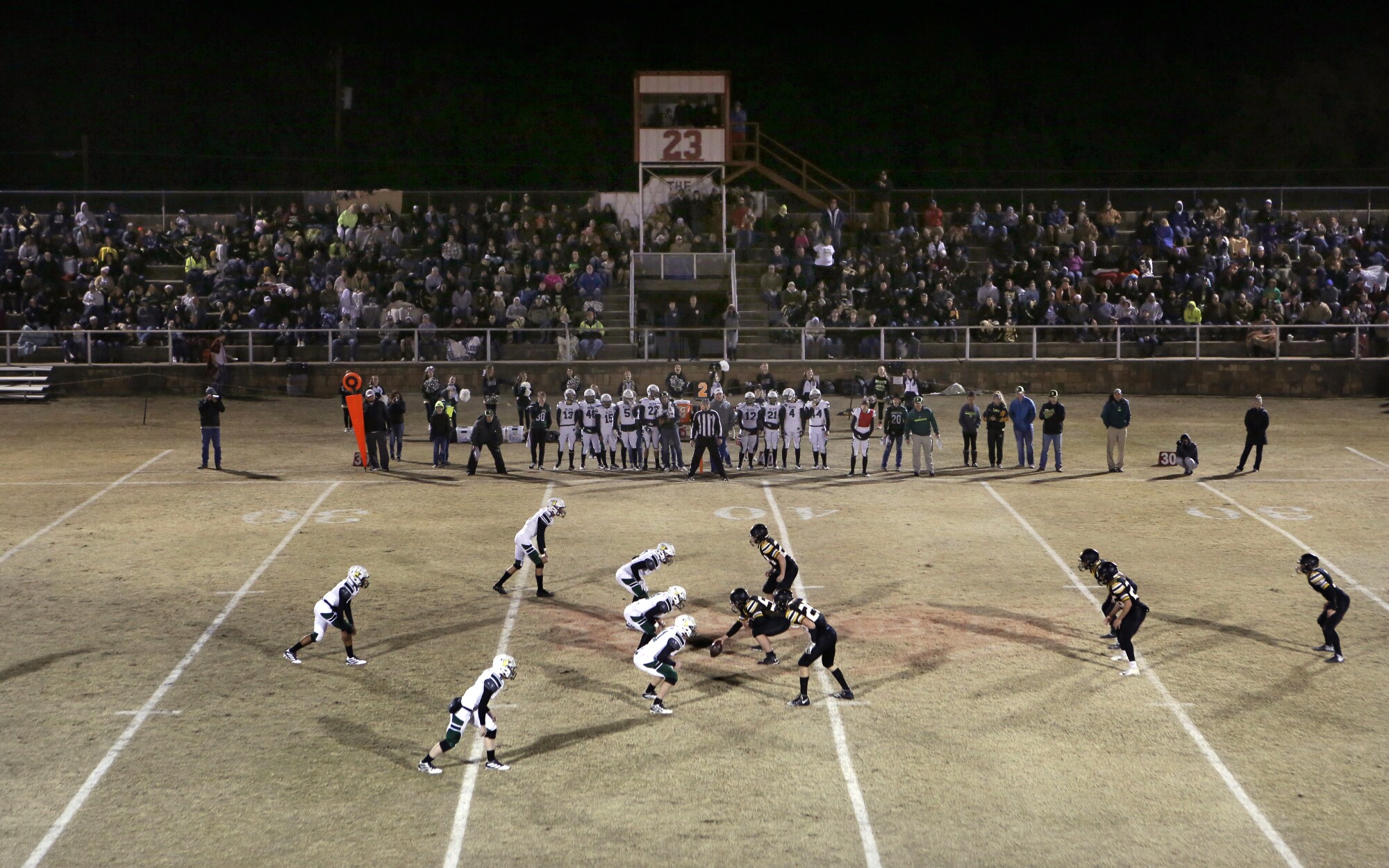 Tiny Towns Have Big Time Love For Six Man Football Los Angeles Times