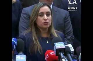 Joaquín “El Chapo” Guzmán es condenado a cadena perpetua.