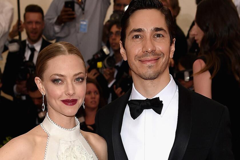 Looks like Amanda Seyfried and Justin Long won't be hitting red carpets together anymore: The couple reportedly broke up a few weeks ago.