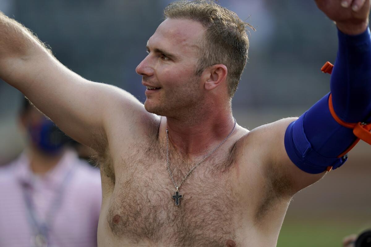 Shirtless Pete Alonso is everywhere after Mets win