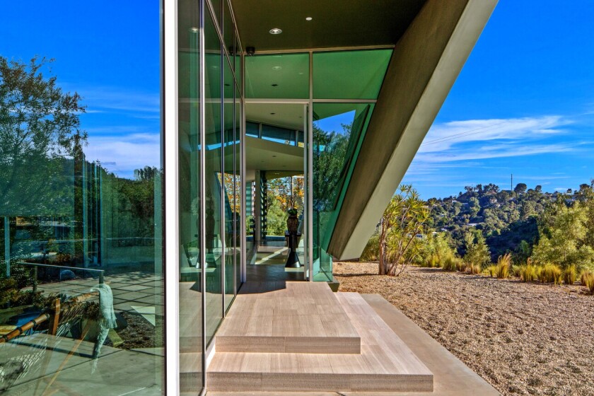 Built by Hagy Belzberg, the striking home crawls across the top of a narrow ridge in Laurel Canyon.