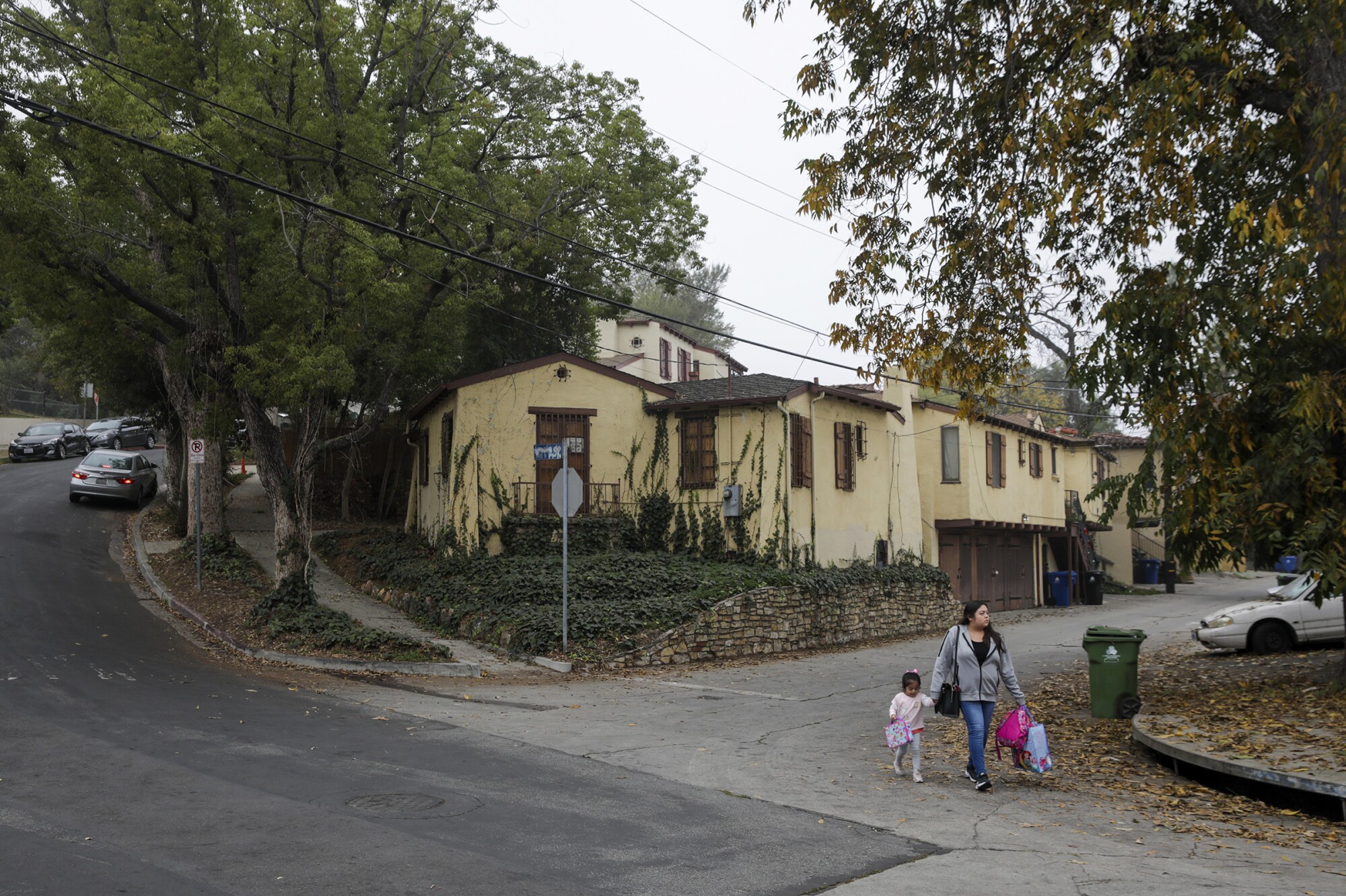 One of many vacant homes on Shelley Street owned by Caltrans. 