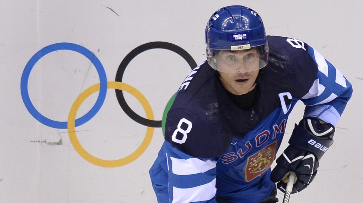 Teemu Selanne had a goal and an assist in Finland's 3-1 quarterfinal win Wednesday over Russia at the Bolshoy Ice Dome at the 2014 Sochi Winter Olympics.