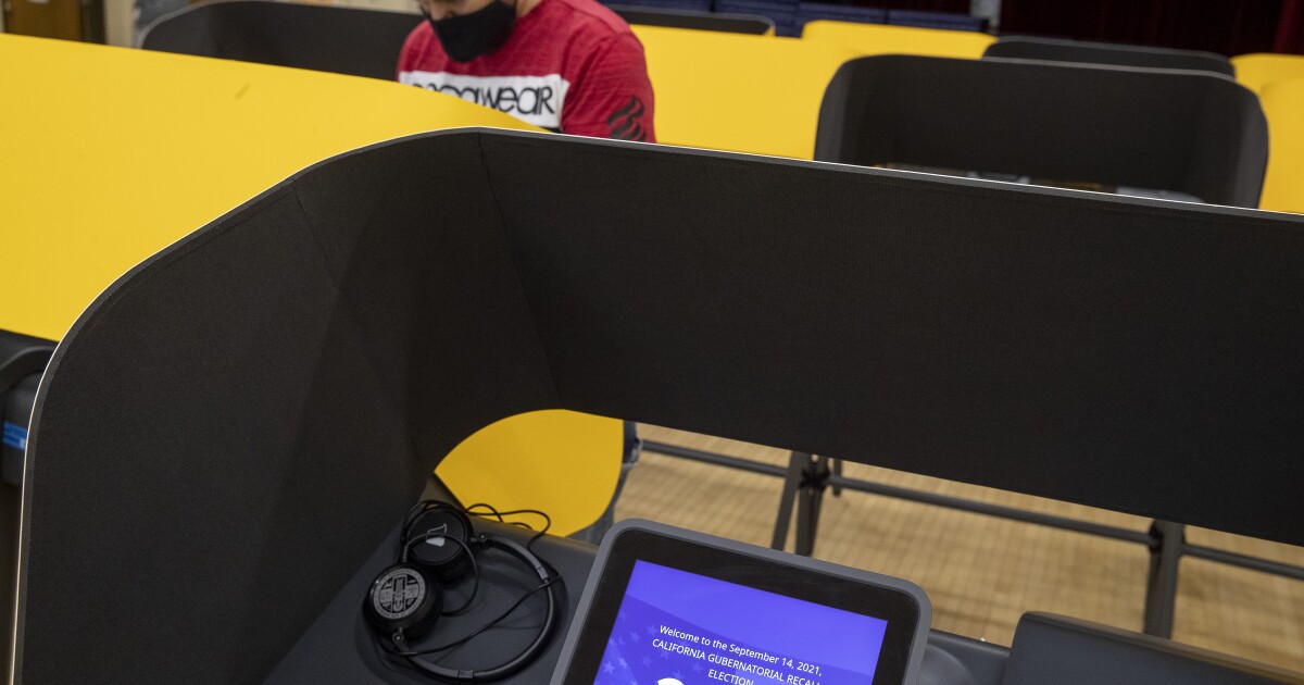 Newsom vs. Anciano: Dividir en las urnas de retiro de California Newsom vs. Anciano: Dividir en las urnas de retiro de California