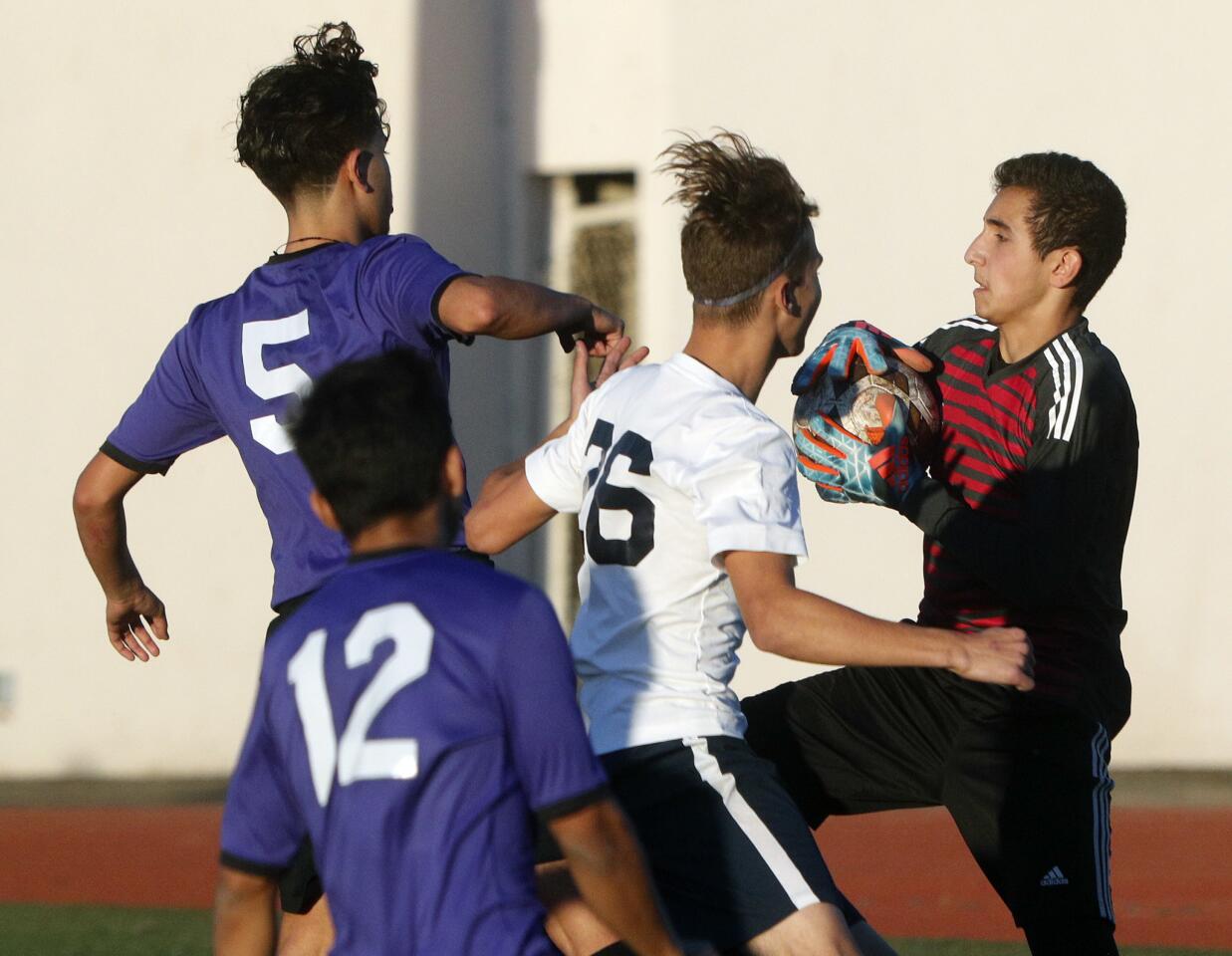 Photo Gallery: Crescenta Valley vs. Hoover boys' soccer