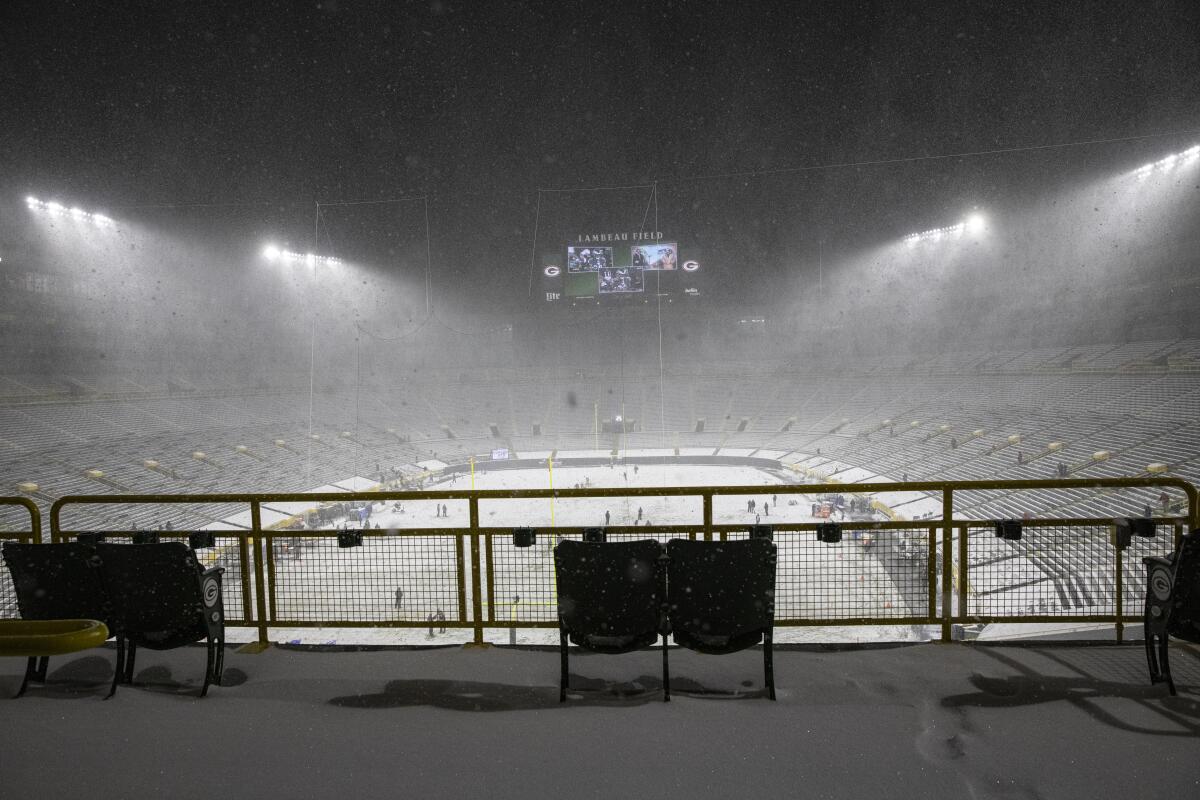 Packers NFL playoff weather at Lambeau could have snow, cold front