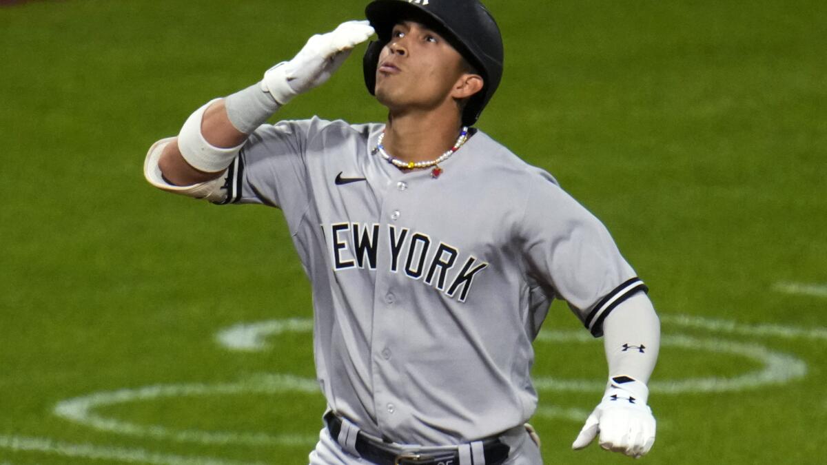 Oswaldo Cabrera's first Yankees trial comes on ALDS stage