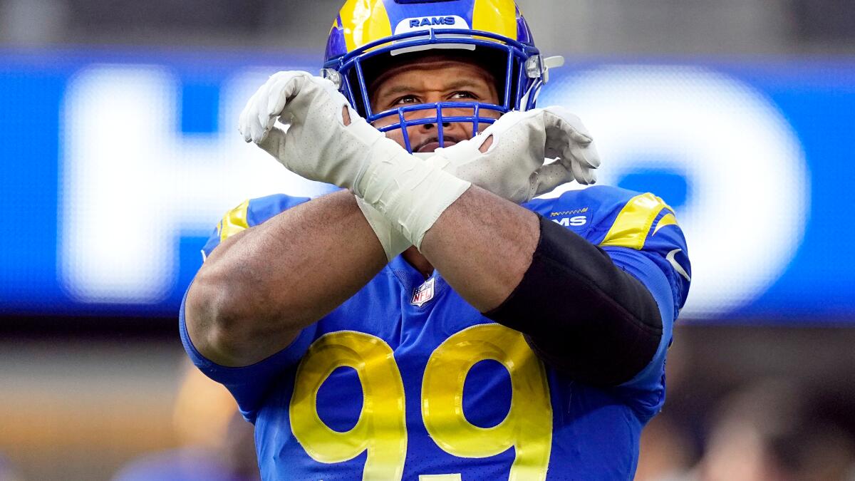 Rams' Aaron Donald makes Madden 99 Club record seventh time - Los Angeles  Times