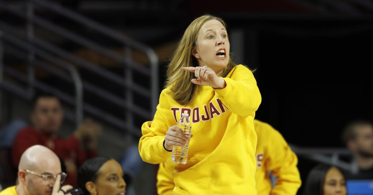USC women's basketball snaps four-game losing streak with rout of Purdue